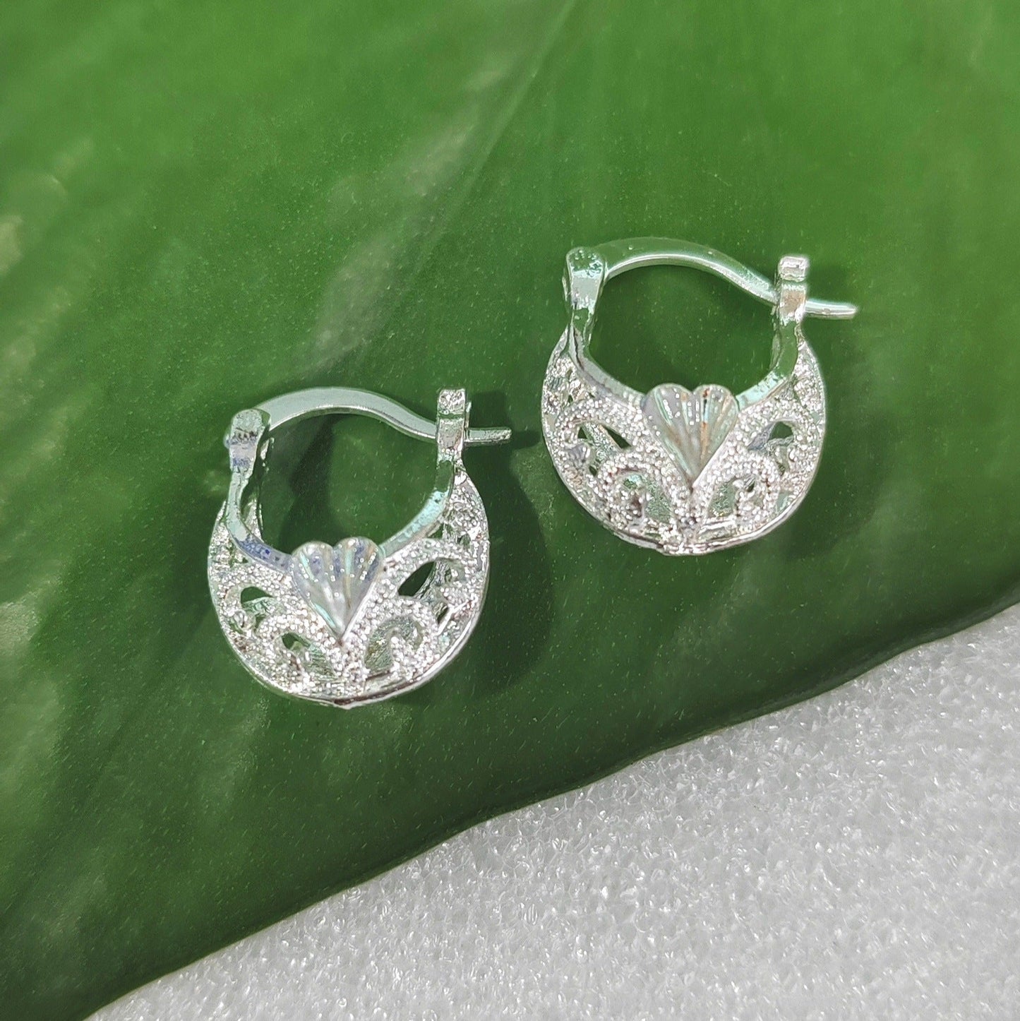 Vintage Handmade Earring