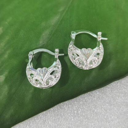 Vintage Handmade Earring