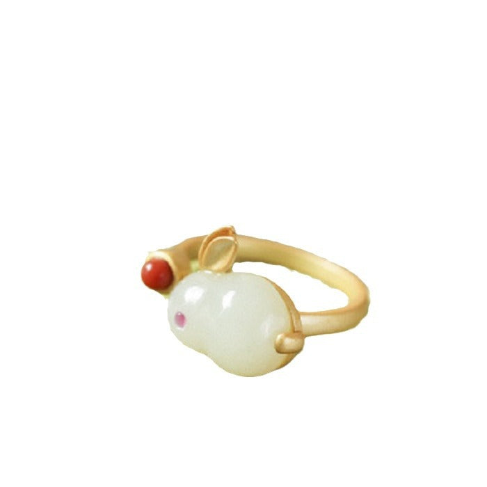Classic Silver Ring with Timeless Appeal