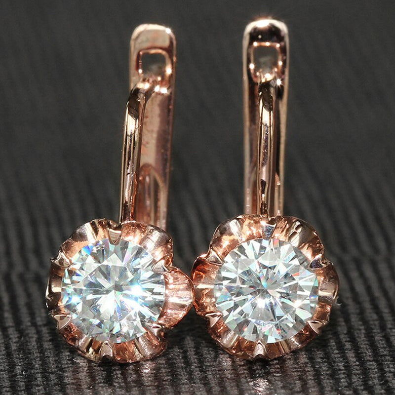 Romantic Gold Earring for Special Moments