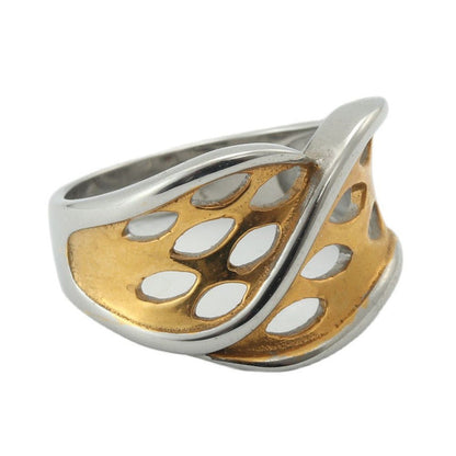 Romantic Gold Ring for Special Moments