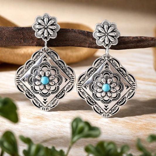 Charming Earring for Any Occasion