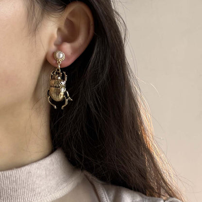Classic Pearl Earring with Timeless Appeal