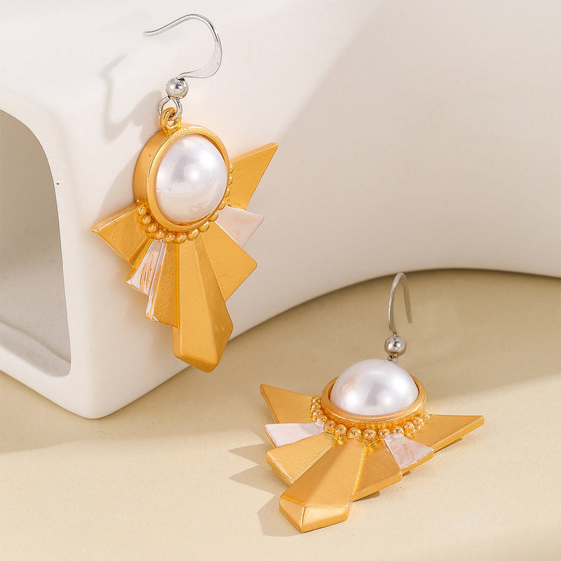 Stunning Pearl Earring for Daily Wear