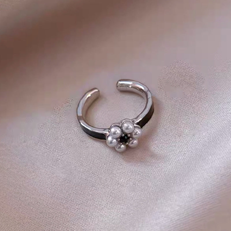 Romantic Pearl Ring for Special Moments