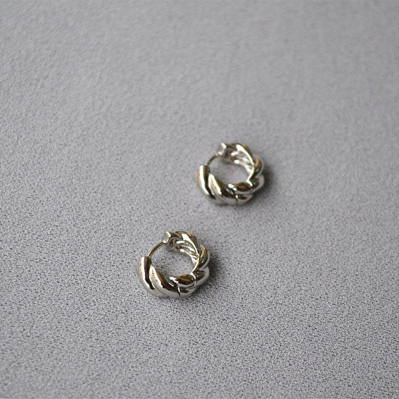 Beautiful Gold Earring with Unique Style