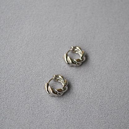 Beautiful Gold Earring with Unique Style