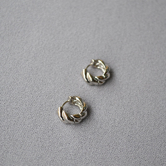 Beautiful Gold Earring with Unique Style