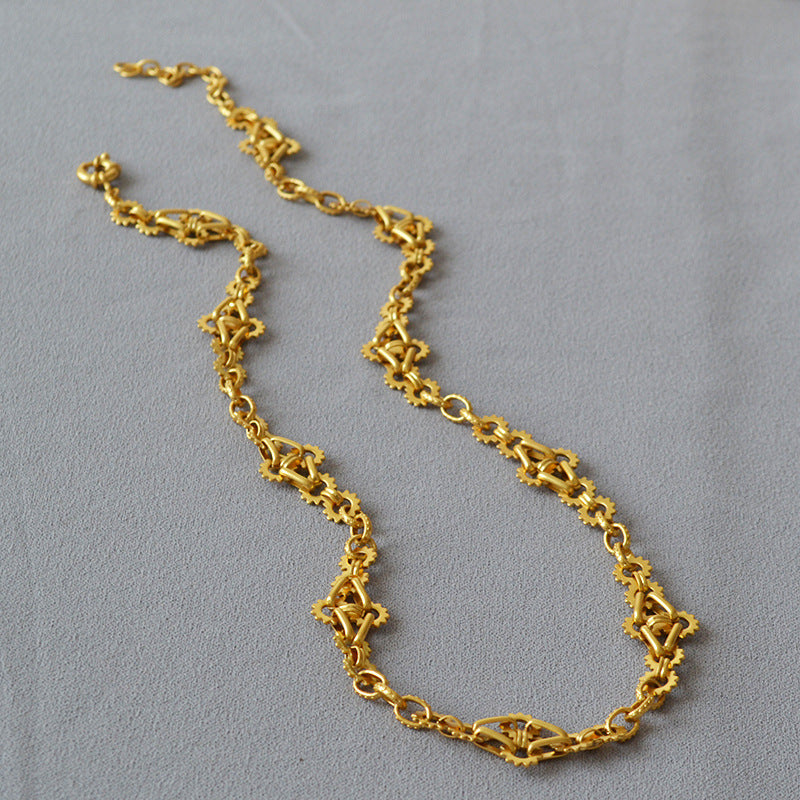 Beautiful Gold Necklace with Unique Style
