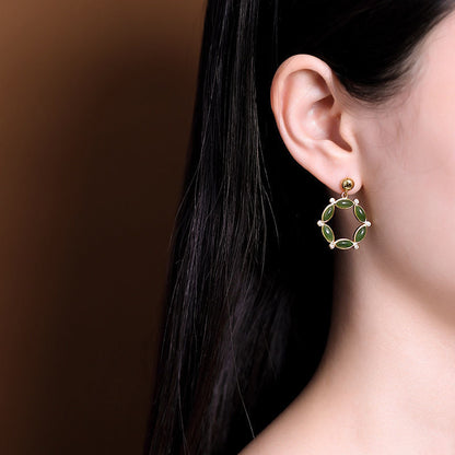 Beautiful Gold Earring with Unique Style