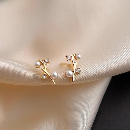 Delicate Artisan Pearl Earring