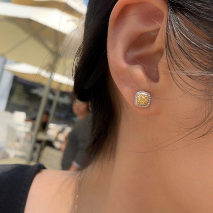Charming Earring for Any Occasion