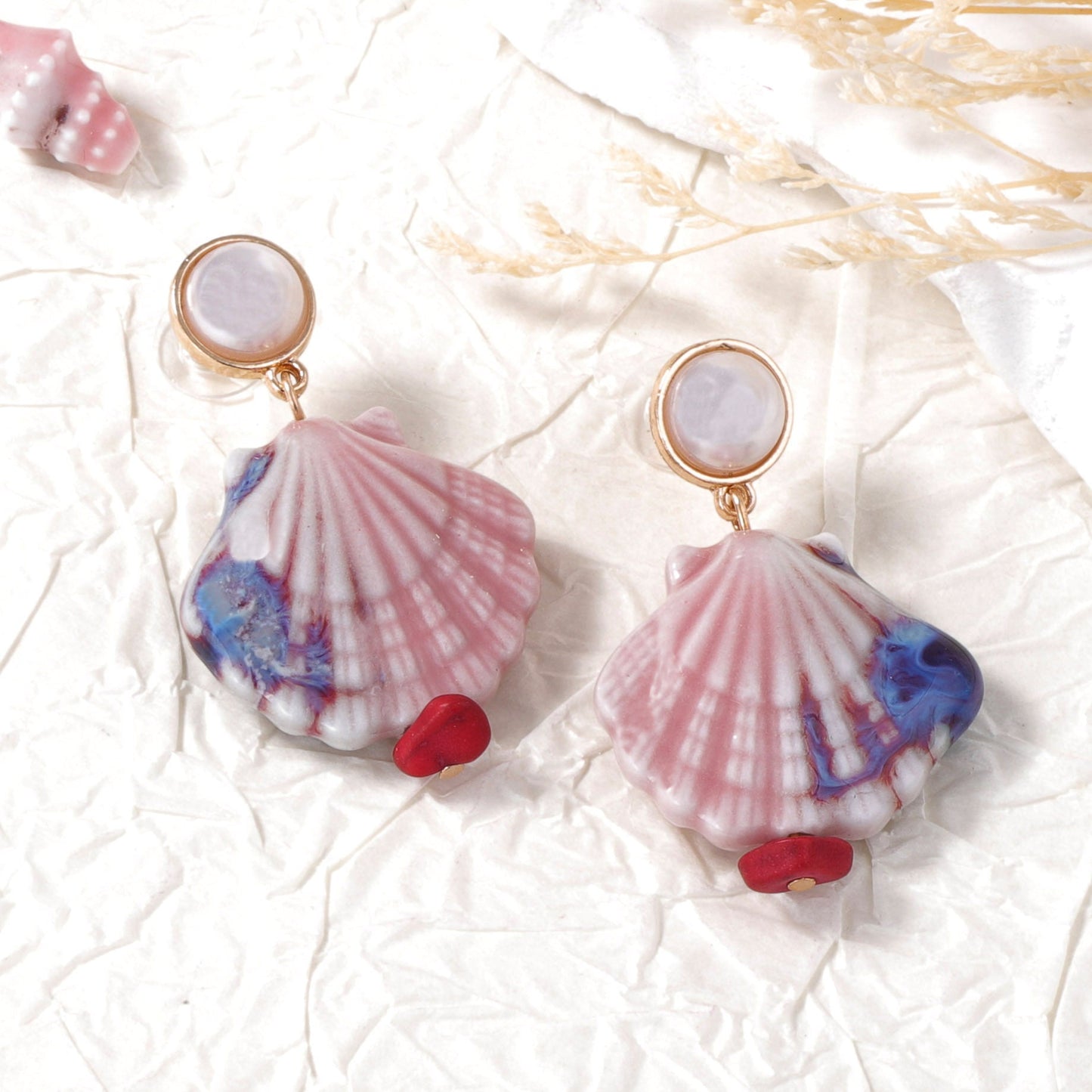 Classic Pearl Earring with Timeless Appeal