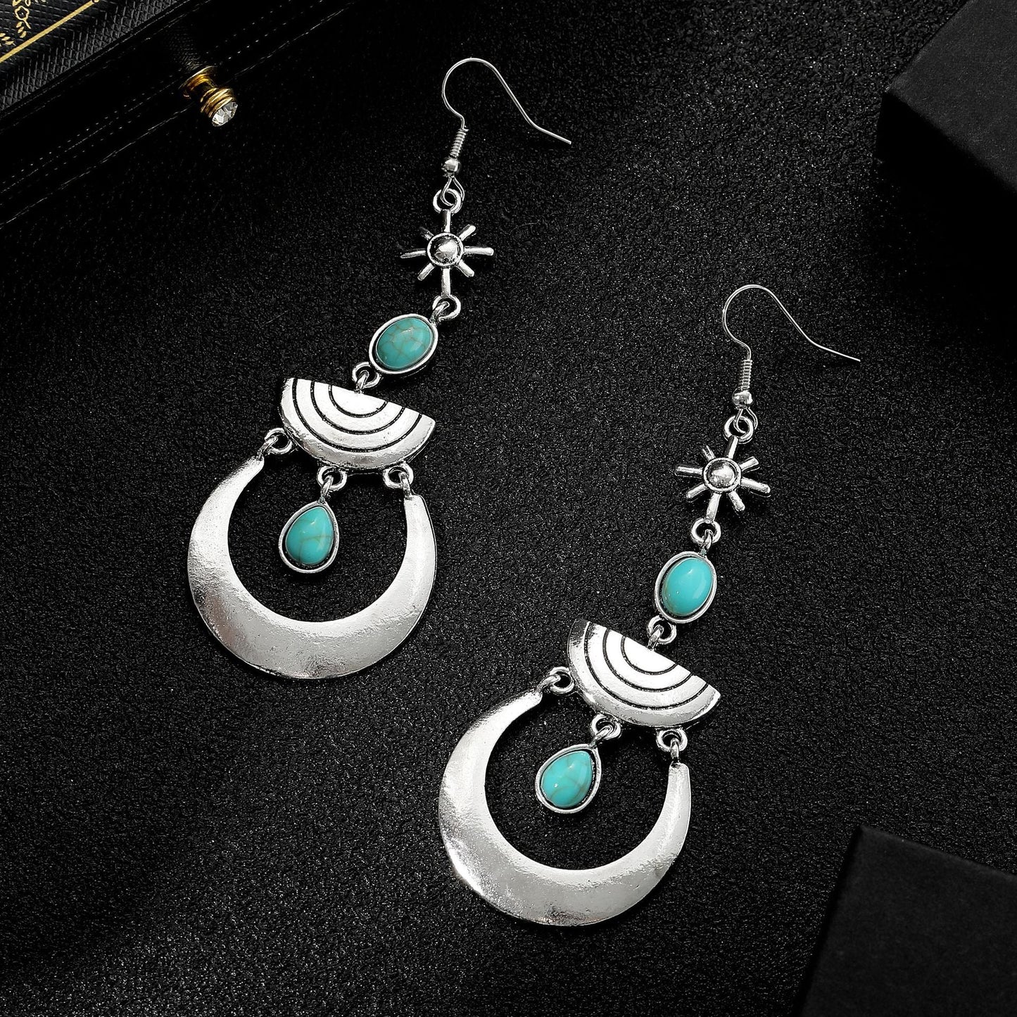 Classic Earring with Timeless Appeal