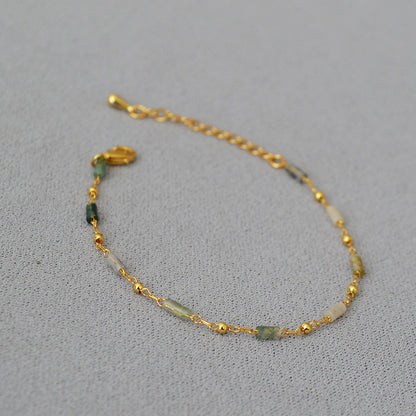 Romantic Gold Bracelet for Special Moments