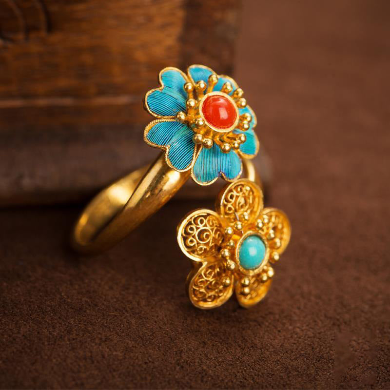 Beautiful Gold Ring with Unique Style