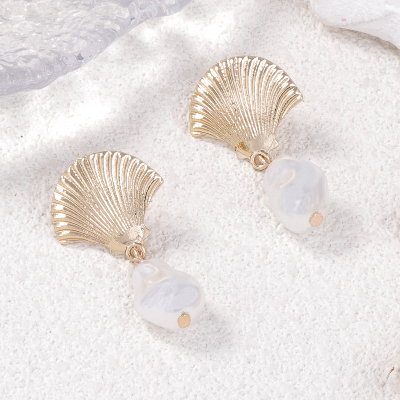 Romantic Pearl Earring for Special Moments