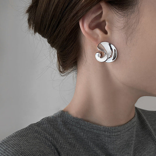 Charming Earring for Any Occasion