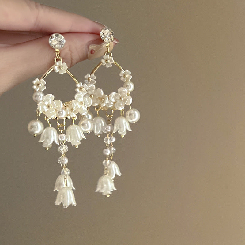 Charming Pearl Earring for Any Occasion