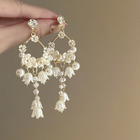 Charming Pearl Earring for Any Occasion