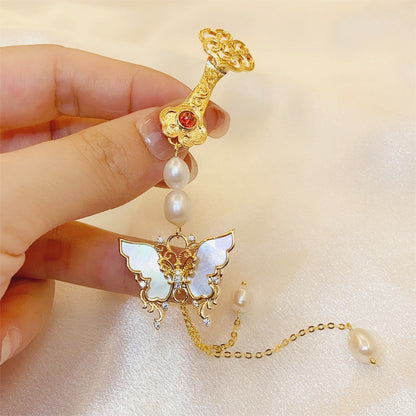 Classic Pearl Pendant with Timeless Appeal