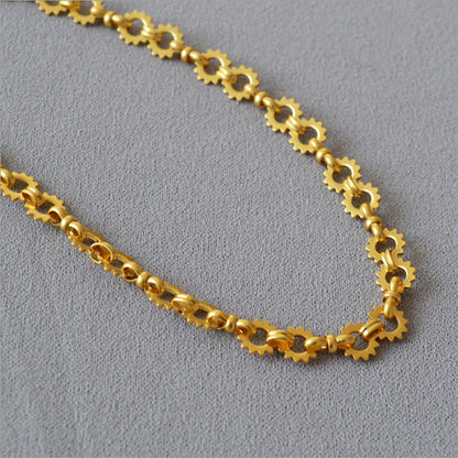 Beautiful Gold Necklace with Unique Style