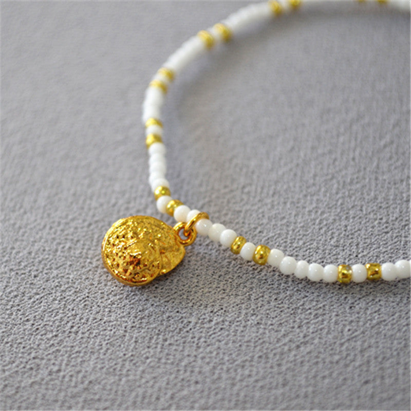 Classic Gold Bracelet with Timeless Appeal