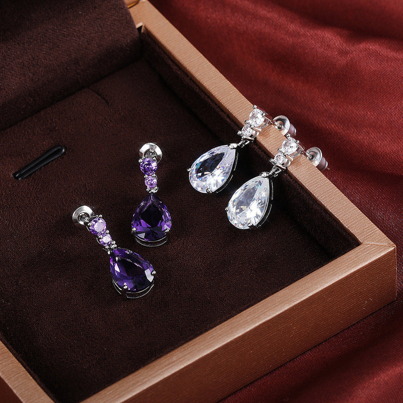 Charming Earring for Any Occasion