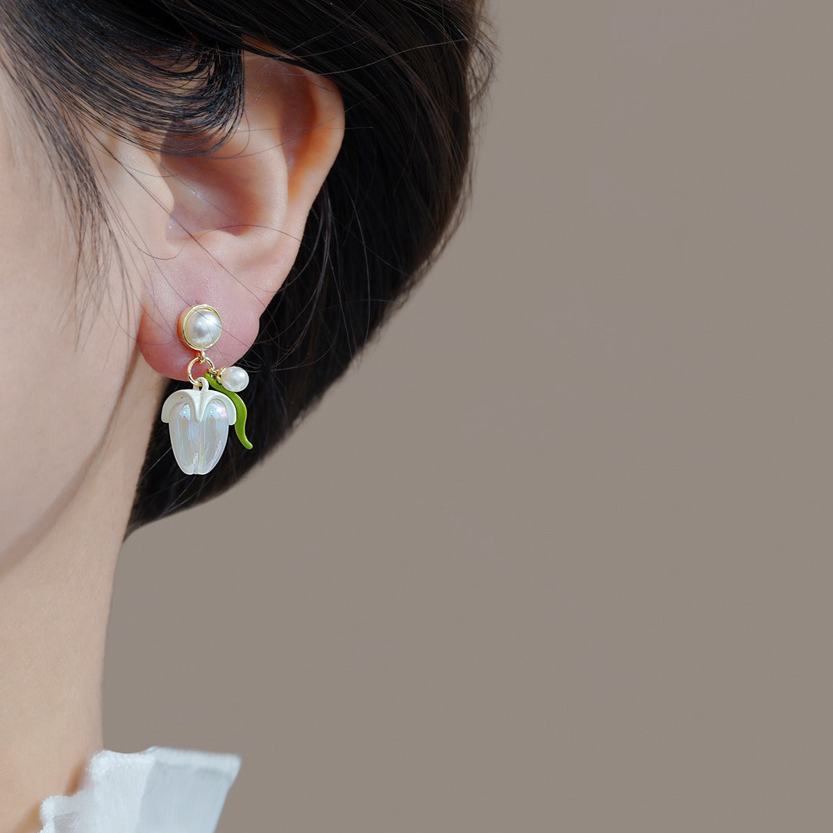 Classic Earring with Timeless Appeal