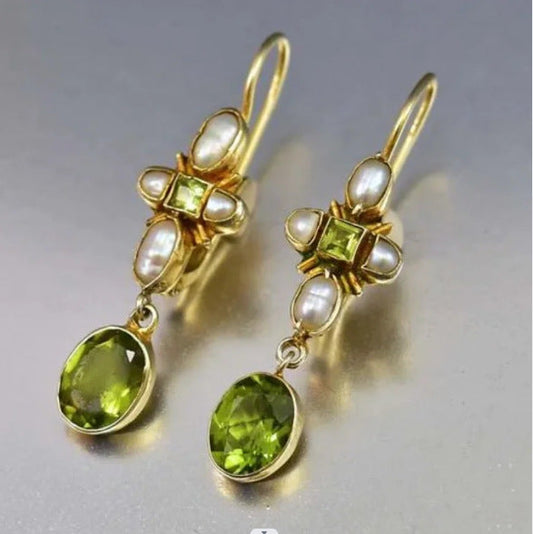 Charming Pearl Earring for Any Occasion