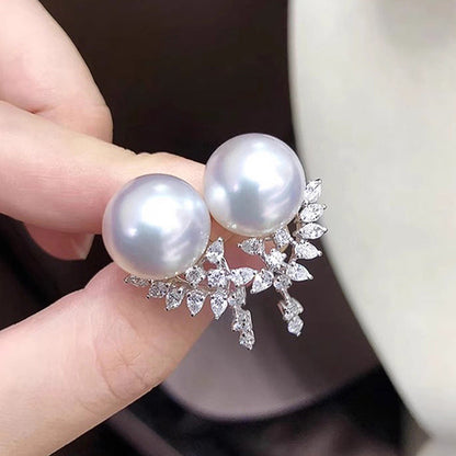 Beautiful Pearl Earring with Unique Style