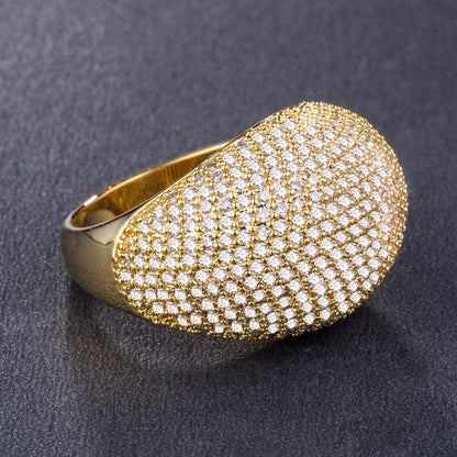 Classic Gold Ring with Timeless Appeal