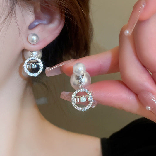 Charming Pearl Earring for Any Occasion