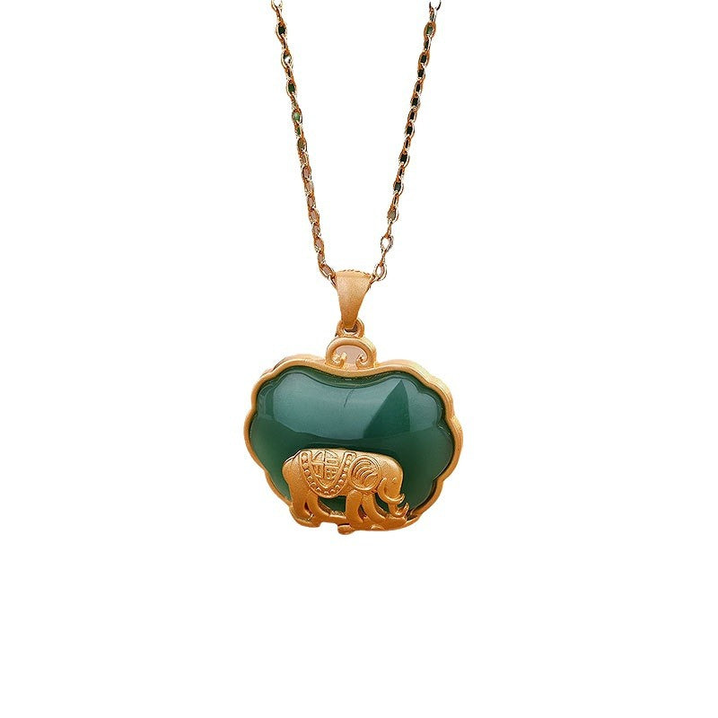 Romantic Gold Necklace for Special Moments