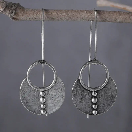 Romantic Silver Earring for Special Moments