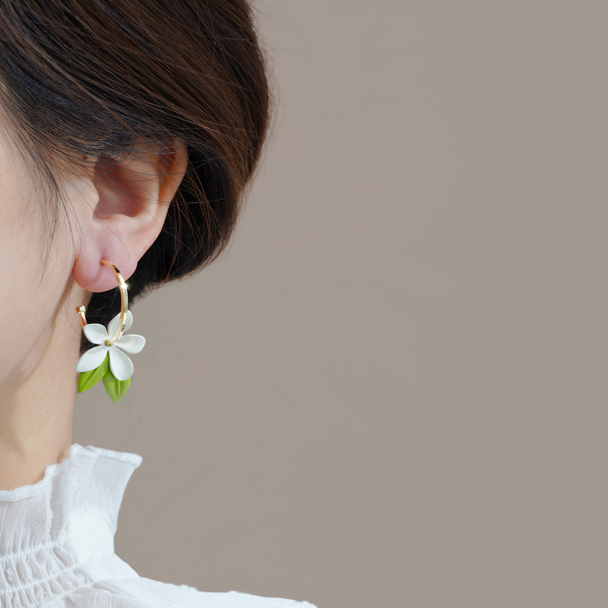 Romantic Earring for Special Moments
