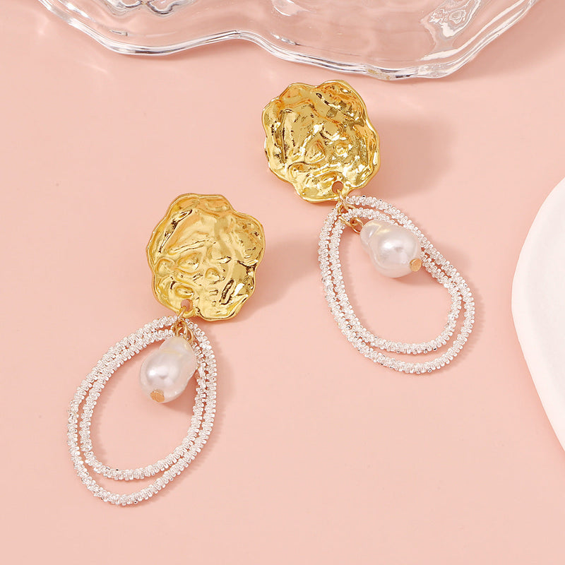 Romantic Pearl Earring for Special Moments