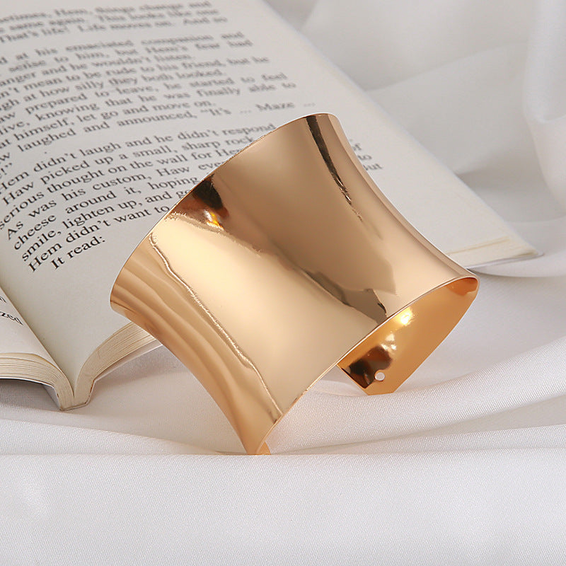 Romantic Bracelet for Special Moments