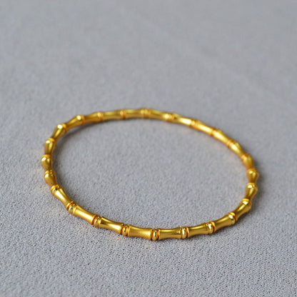 Romantic Gold Bracelet for Special Moments