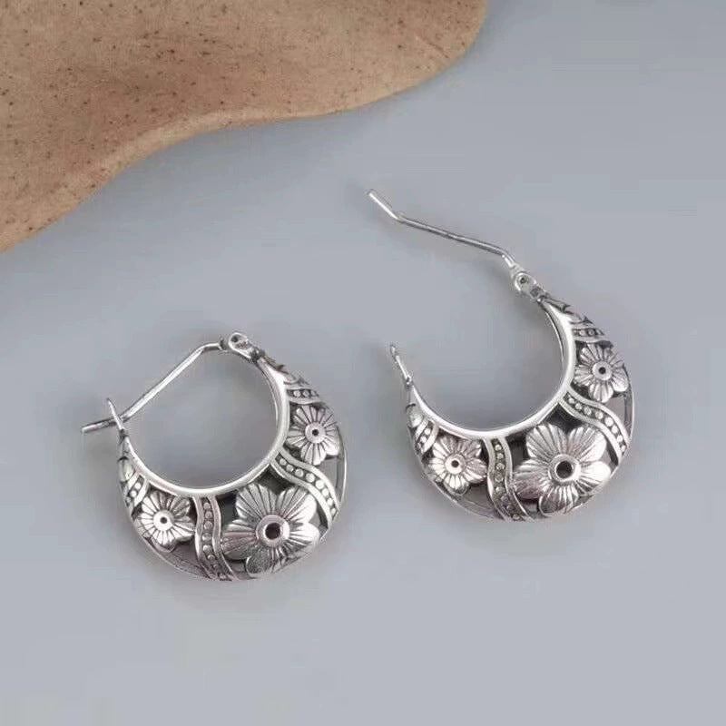 Classic Earring with Timeless Appeal