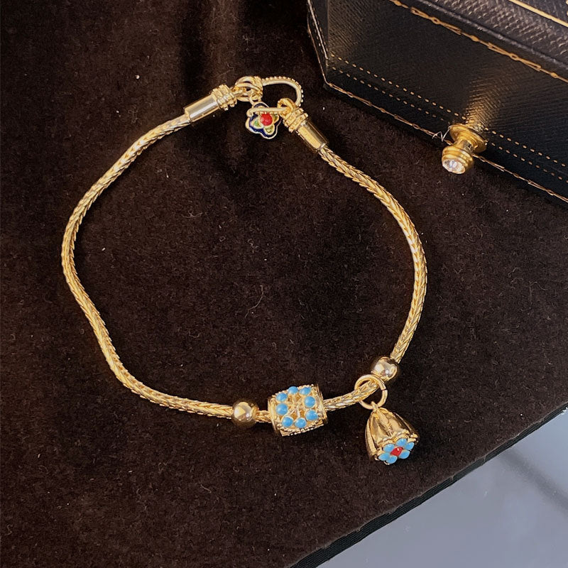 Charming Gold Bracelet for Any Occasion
