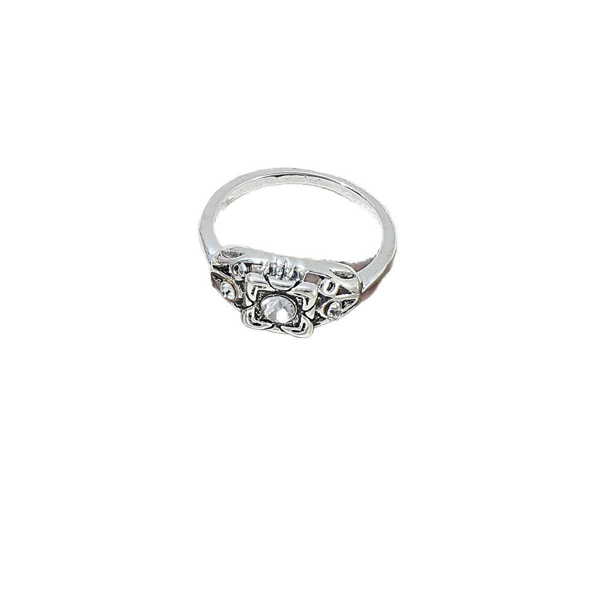 Charming Silver Ring for Any Occasion