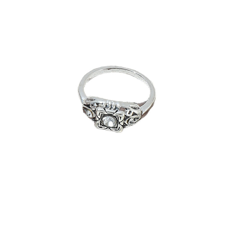 Charming Silver Ring for Any Occasion