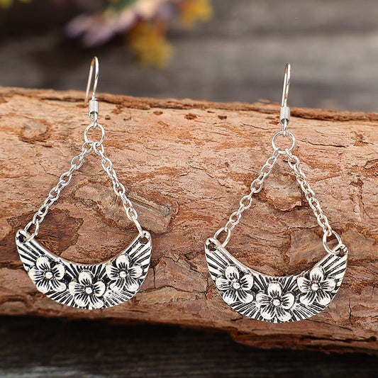 Charming Earring for Any Occasion
