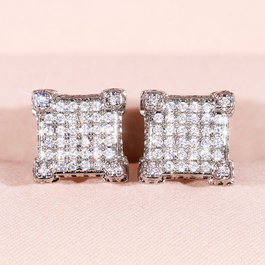 Charming Earring for Any Occasion