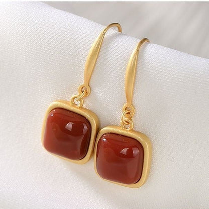 Beautiful Gold Earring with Unique Style