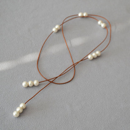 Beautiful Pearl Necklace with Unique Style