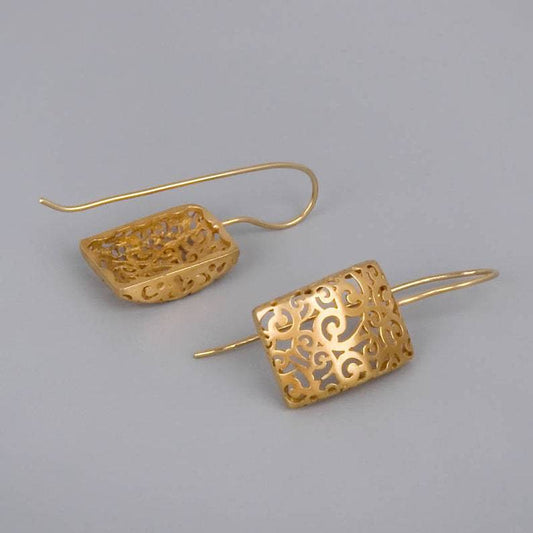 Stunning Gold Earring for Daily Wear