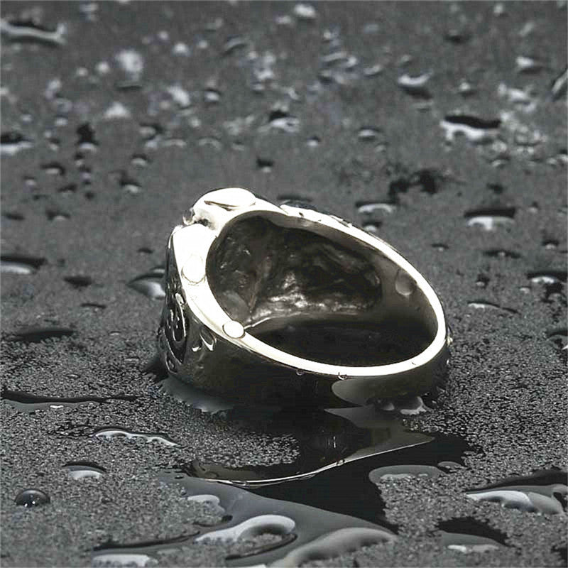 Classic Ring with Timeless Appeal