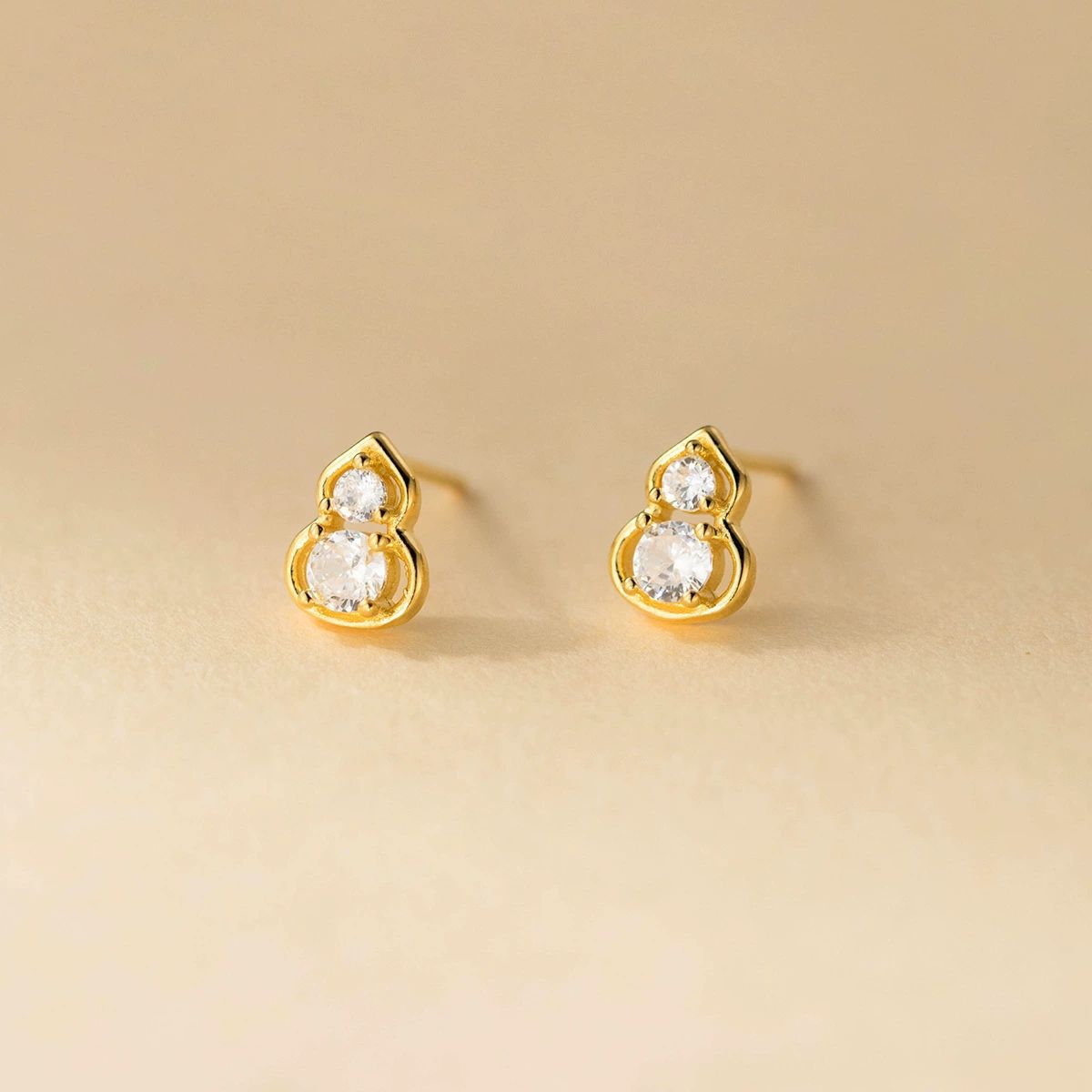 Vintage Handmade Earring